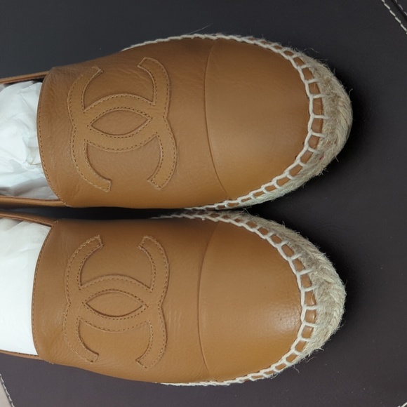 AUTHENTIC TAN CHANEL ESPADRILLES - Picture 3 of 6